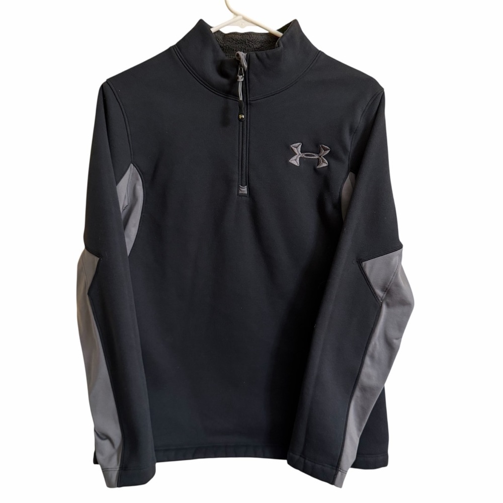 Under Armour Black and Gray Quarter-Zip sweatshirt, SIZE SMALL